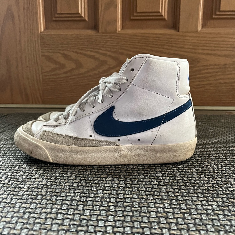 Nike Blazer Mid 77 Royal Blue Women's size 7.5